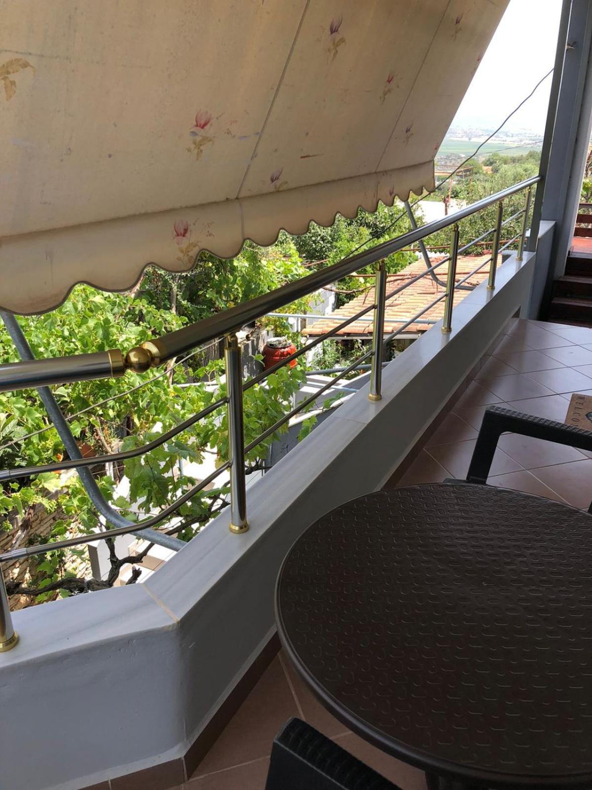 Mona'S Guesthouse Saranda Szoba fotó
