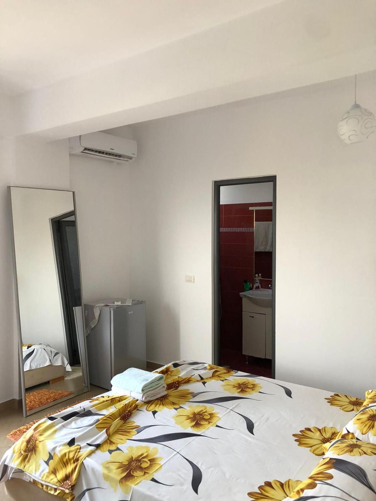 Mona'S Guesthouse Saranda Kültér fotó