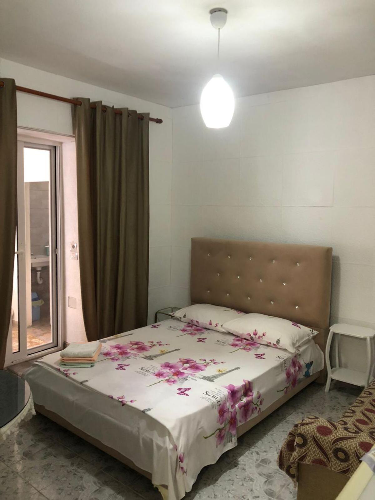 Mona'S Guesthouse Saranda Kültér fotó