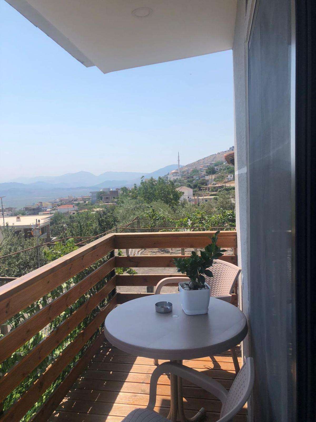 Mona'S Guesthouse Saranda Kültér fotó