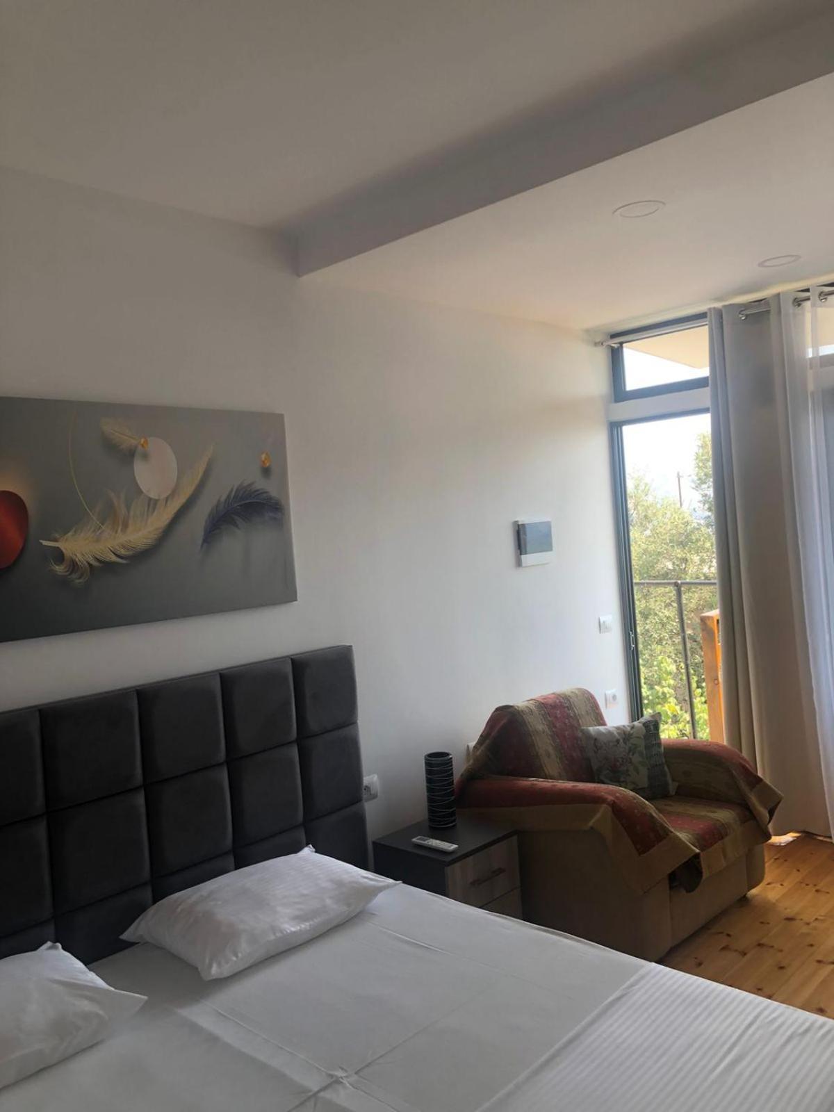 Mona'S Guesthouse Saranda Kültér fotó